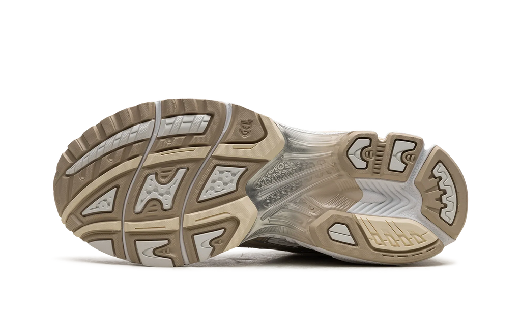 GEL-KAYANO 14 WMNS "Simply Taupe" 1202A056 110