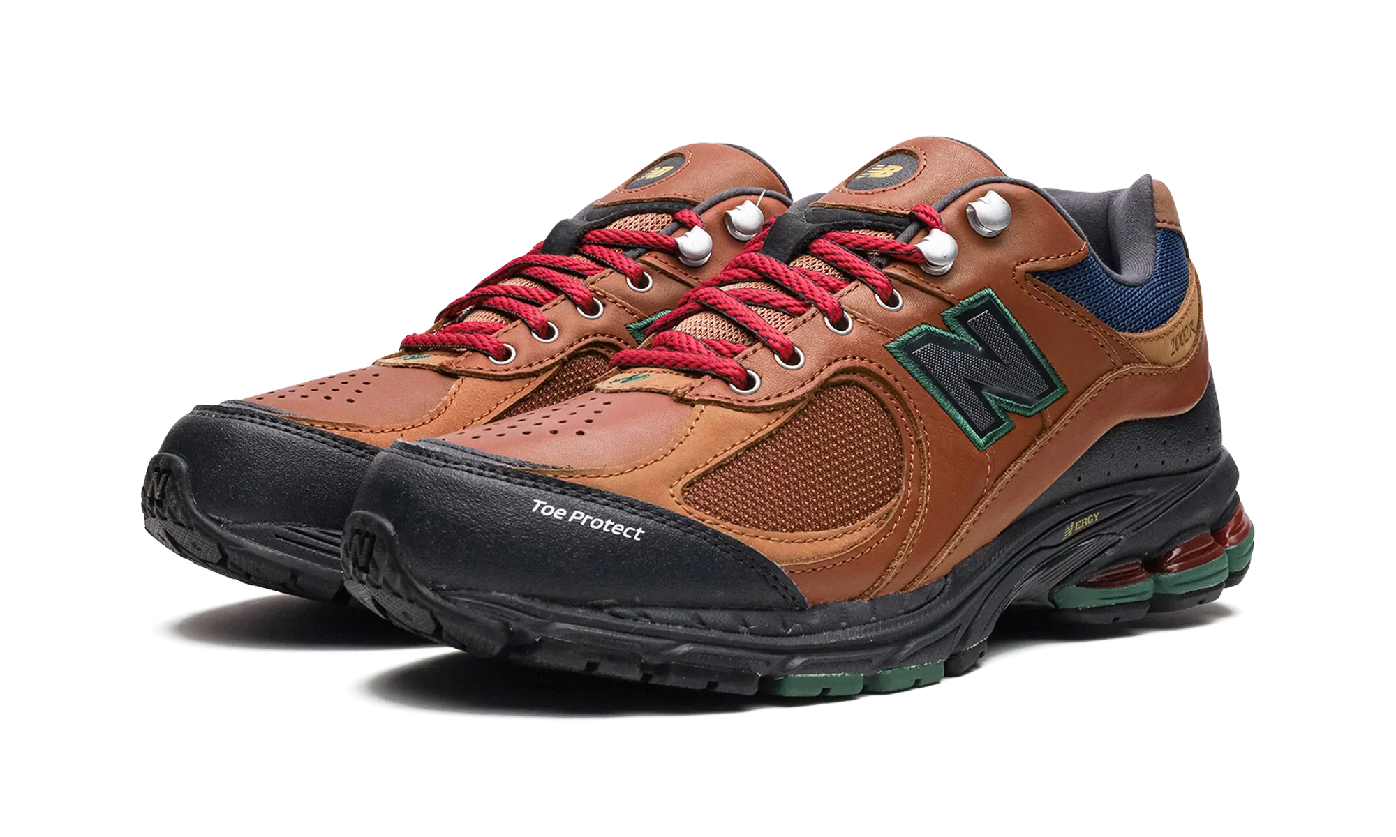 2002R "The Hiker" M2002RWM