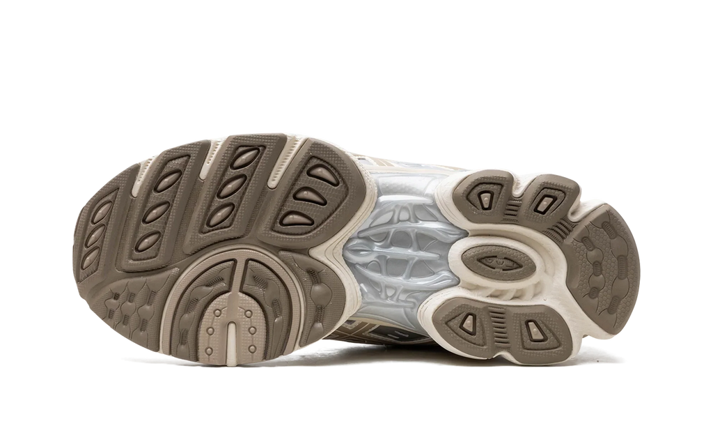 Gel Nimbus 9 "Pepper / Wood Crepe" 1202A278 200